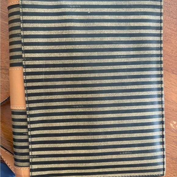 Beautiful Authentic Vintage Fendi Penguin Stripe Crossbody - Picture 15 of 16